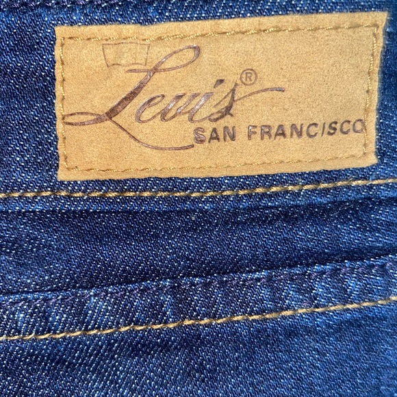 Levi’s Demi Curve ID Classic Bootcut Women’s Dark Blue Denim Jeans | Size 16/33 - Picture 9 of 11